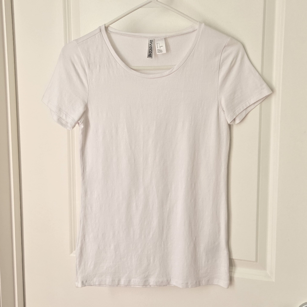 *H&M Classic White Short Sleeve Tee Sz S